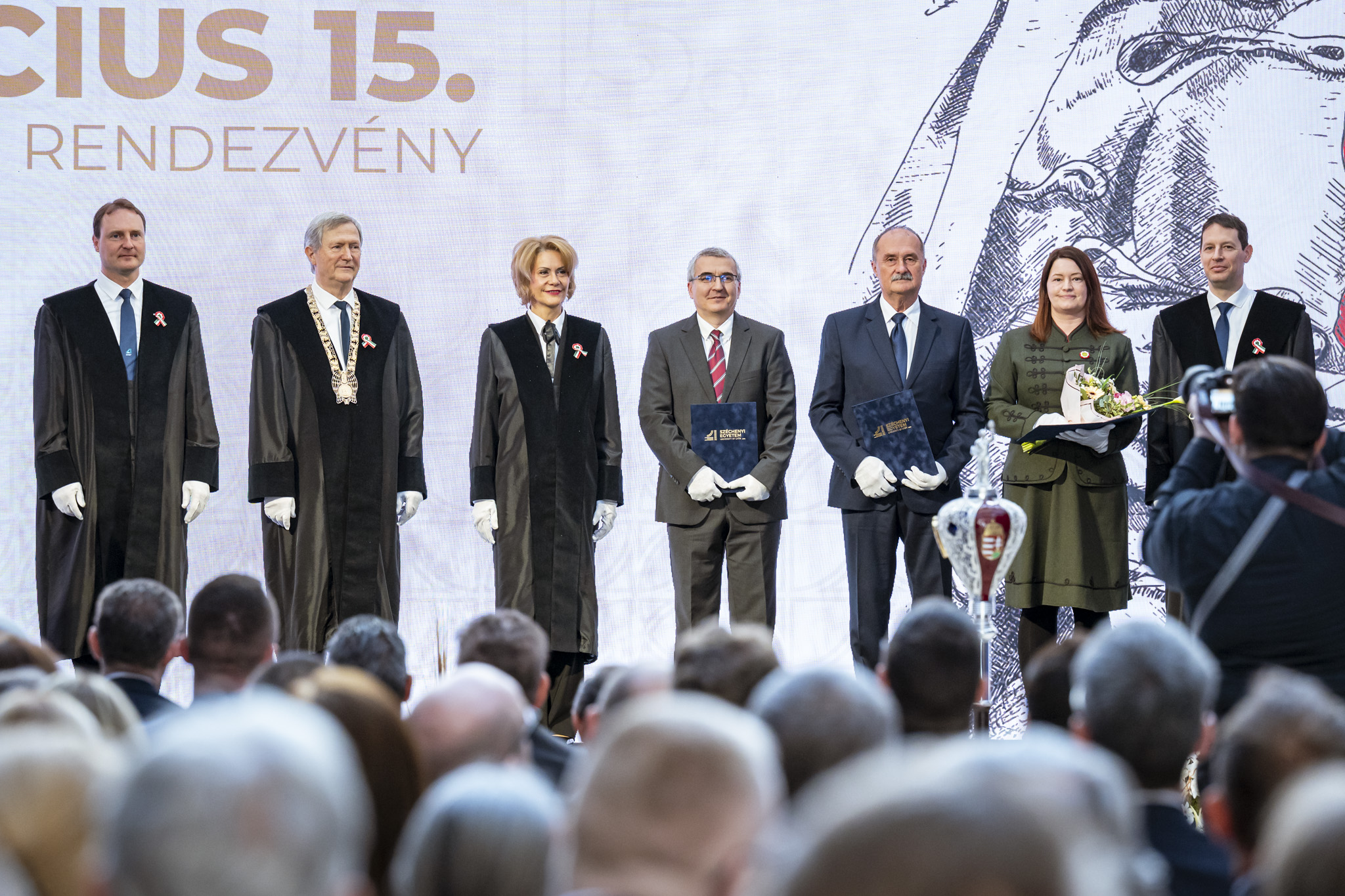 Gallery of award recipients: The ceremony also provided an opportunity to present the prestigious recognitions of Széchenyi István University. (Photo: András Adorján, Gergely Nagy / Széchenyi István University)